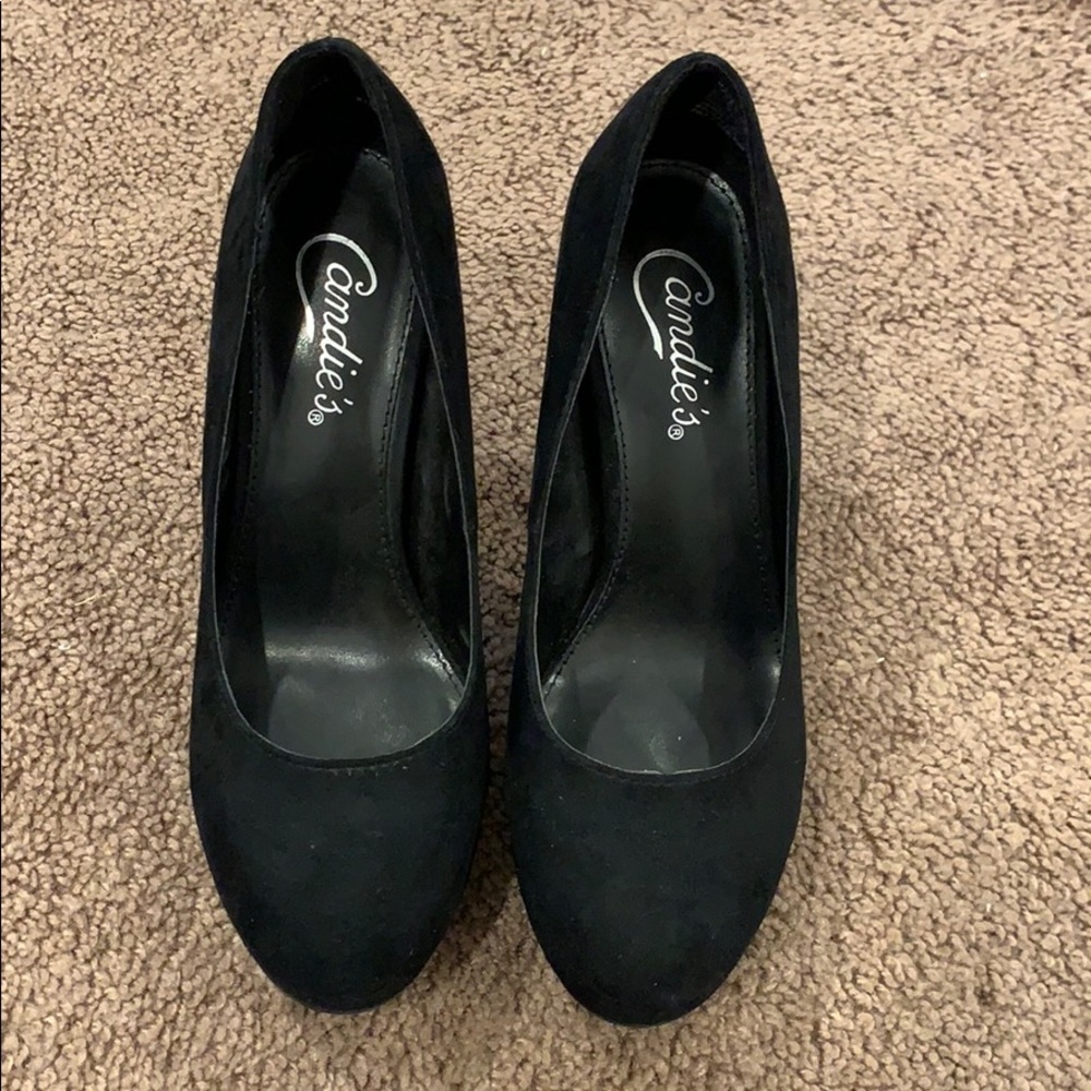 Black Suede Pumps